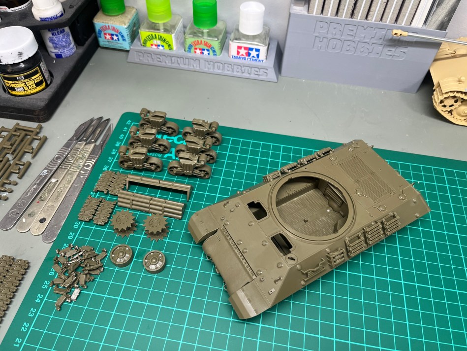 Tamiya Model Building A MODELMAKER’S LIFE: IS THERE ANYTHING MORE RELAXING THAN A TAMIYA KIT ...